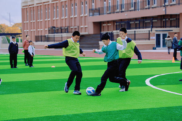 足球比赛,南通惠立学校
